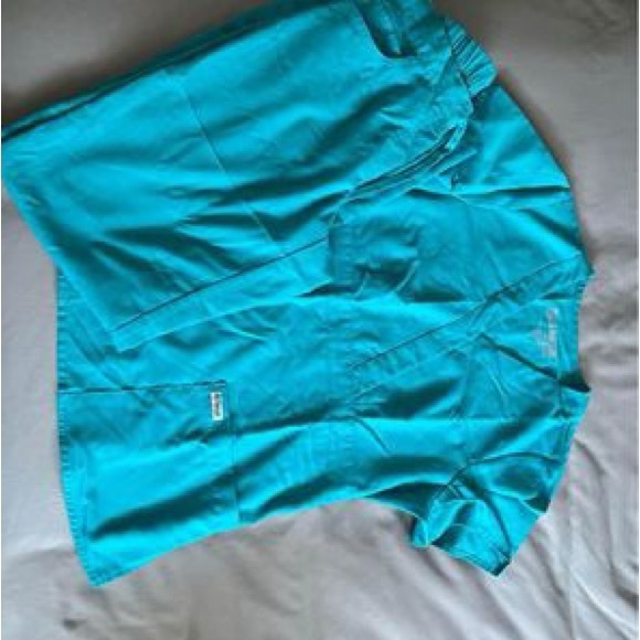 Greys Anatomy Scrub sets - Picture 4 of 4